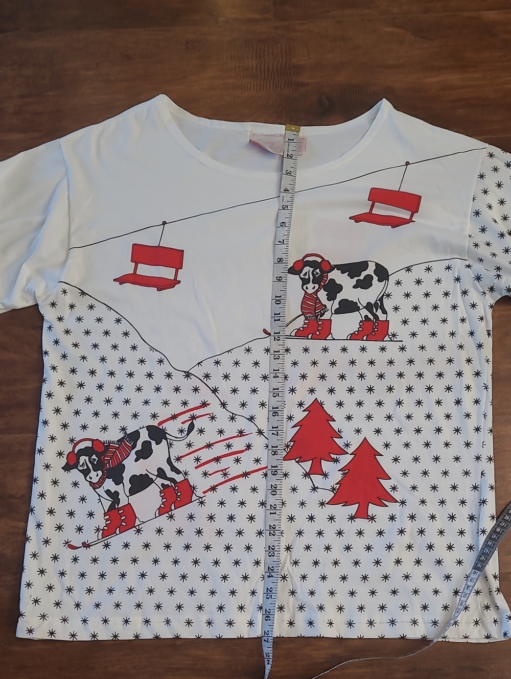 Kimberly Lane White Tee with Red Ski Cow Graphic - Playful Winter Top Cotton M - Picture 6 of 7